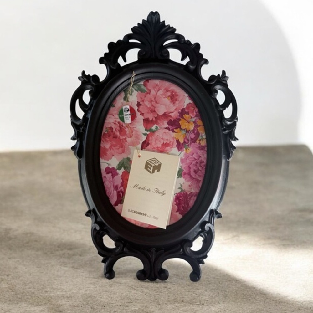 Elegant Black Ornate wooden Photo Frame made in Italy